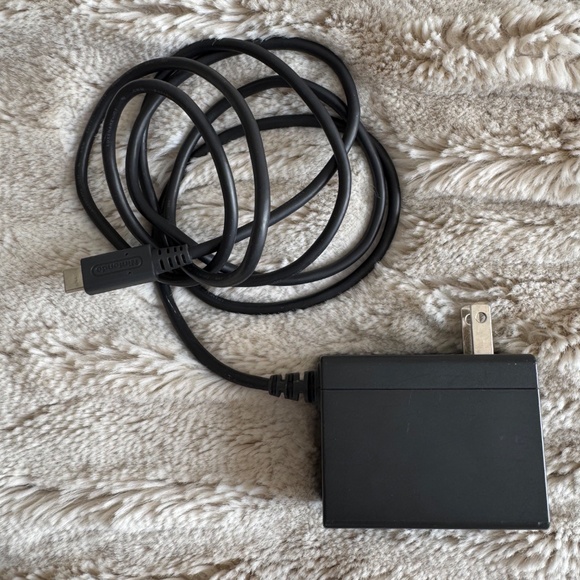 Nintendo Switch Console with Joycon Controller - Picture 8 of 9